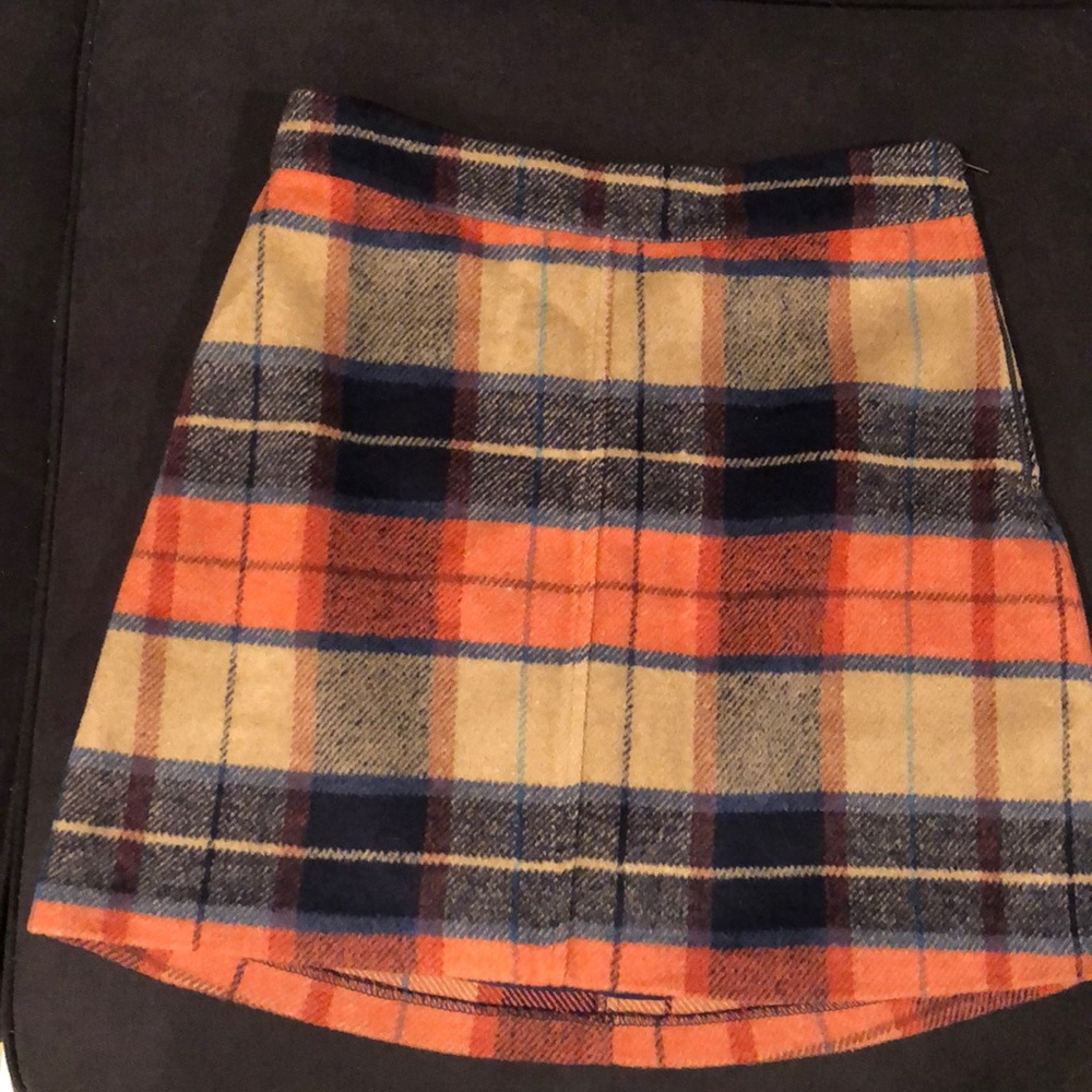 Lulu’s plaid side-zip mini skirt | medium